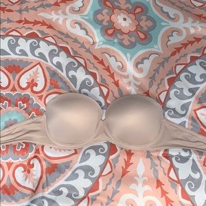 Strapless nude bra